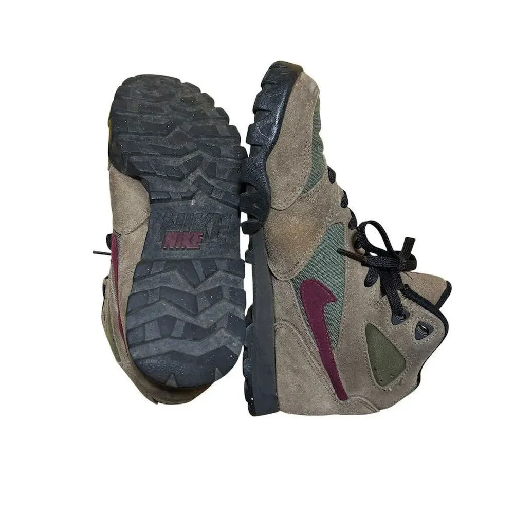 Vintage Nike ACG Brown Suede Hiking Boots Unisex Size‎ 6.5 Ankle Chukka